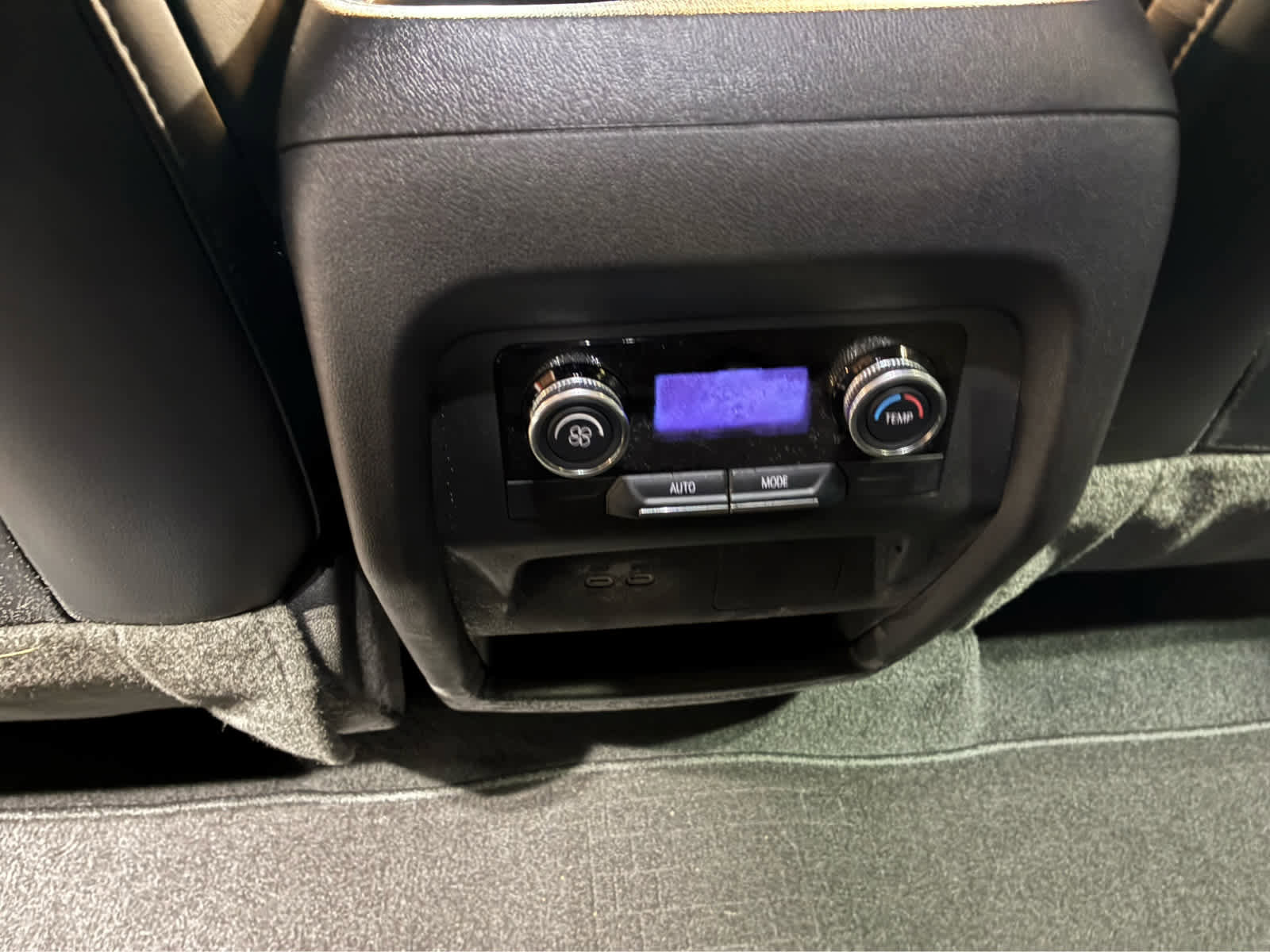 Used 2025 Buick Enclave Preferred image 14