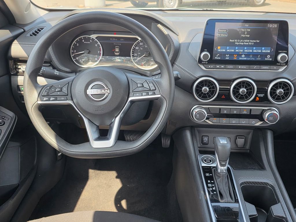 Used 2025 Nissan Sentra SV FWD image 18