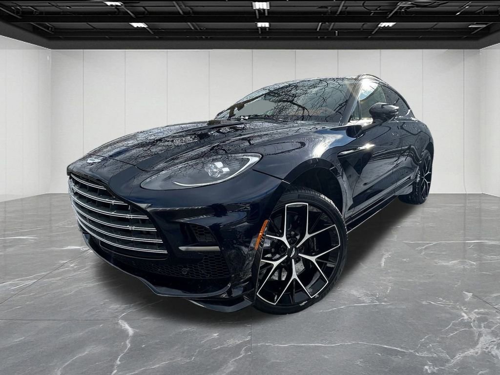 New 2026 Aston Martin DBX 707