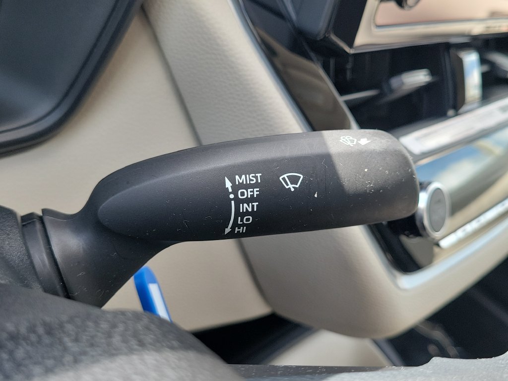 Used 2024 Toyota Corolla LE FWD image 12