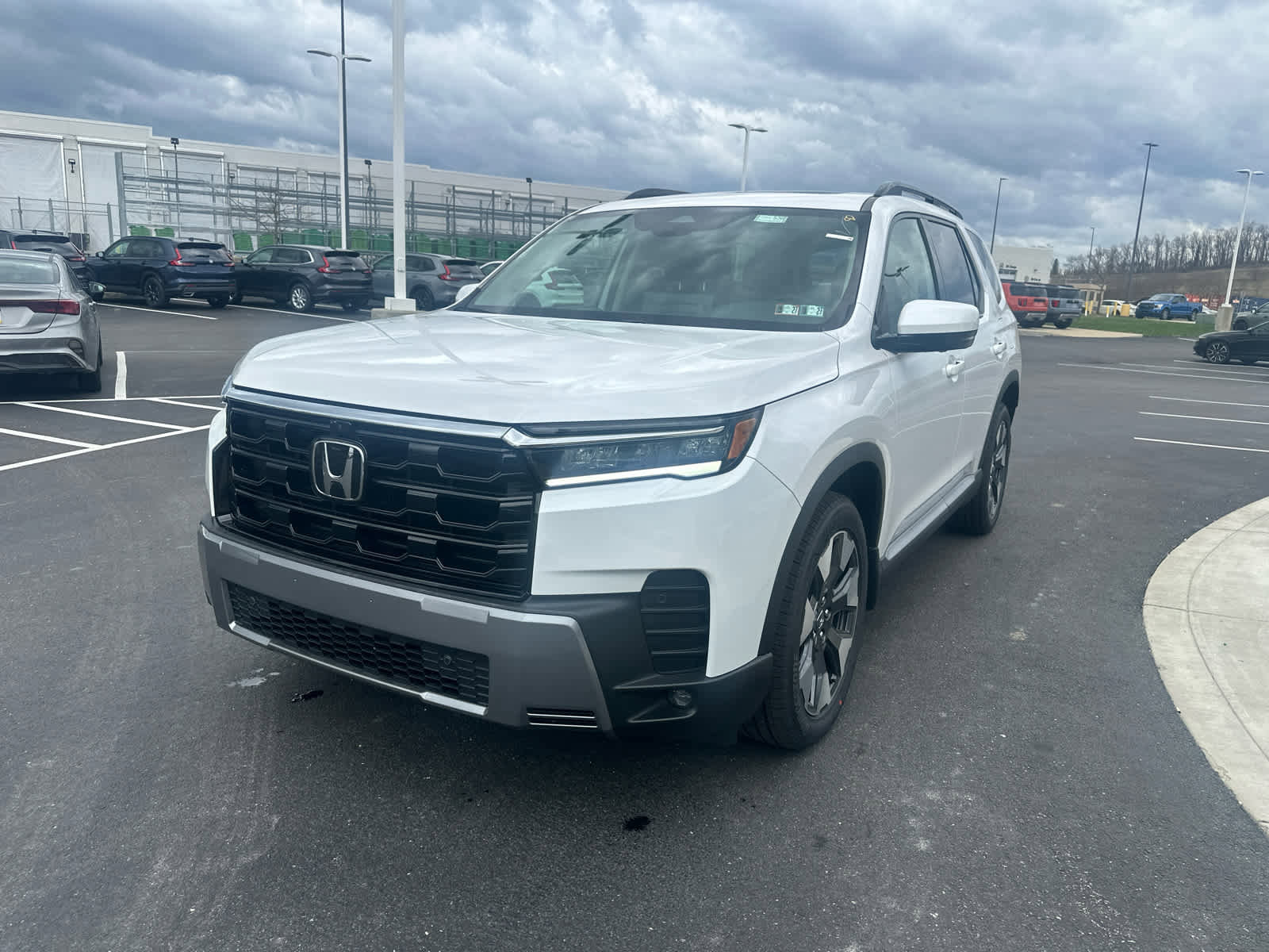 New 2026 Honda Pilot Elite image 4
