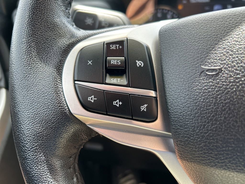 Used 2021 Ford Explorer XLT w/ Equipment Group 202A RWD image 24