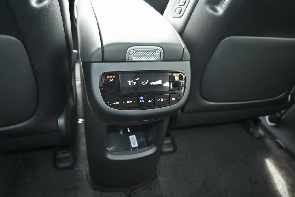 New 2026 Hyundai Ioniq 9 SEL image 18