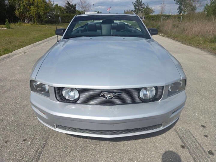Used 2006 Ford Mustang GT Premium image 3