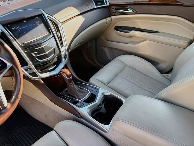 Used 2014 Cadillac SRX Luxury w/ Driver Awareness Package FWD image 21
