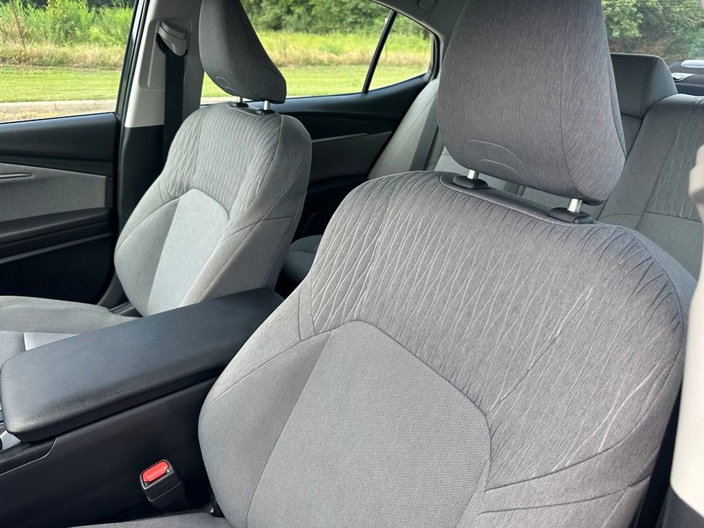 Used 2025 Toyota Camry LE w/ Convenience Package FWD image 19