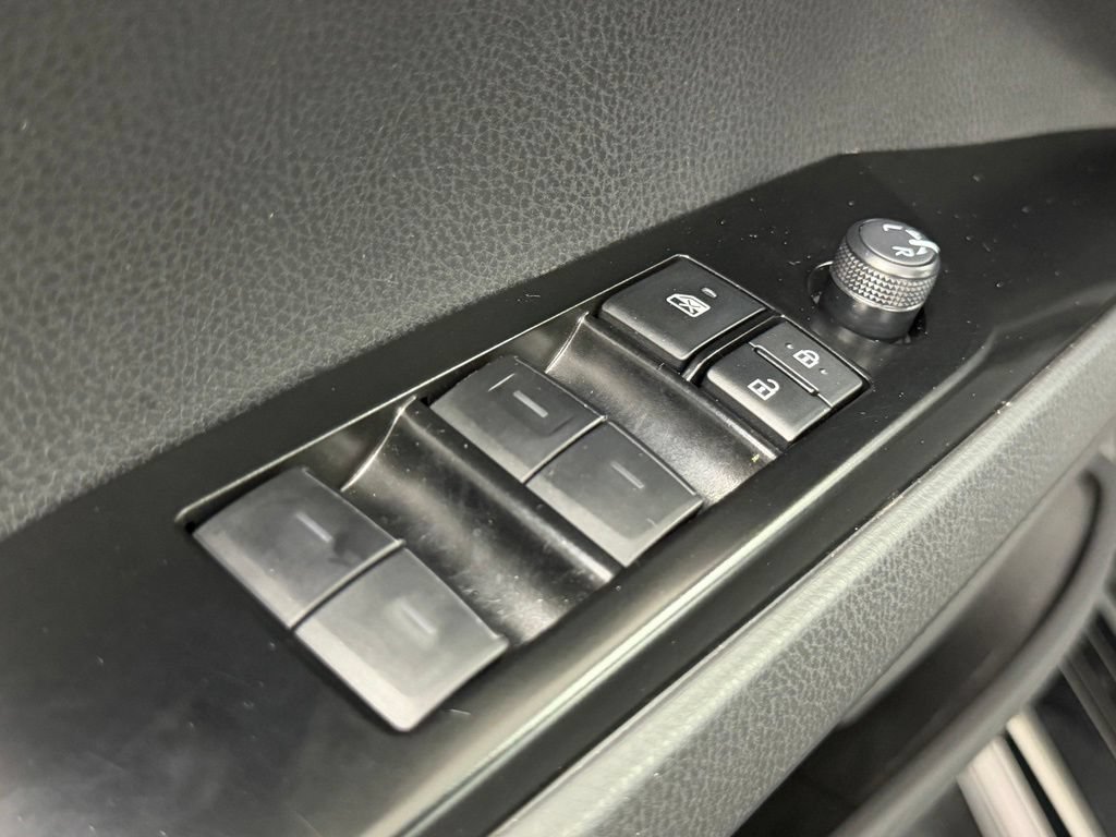 Used 2026 Toyota Camry SE FWD image 20