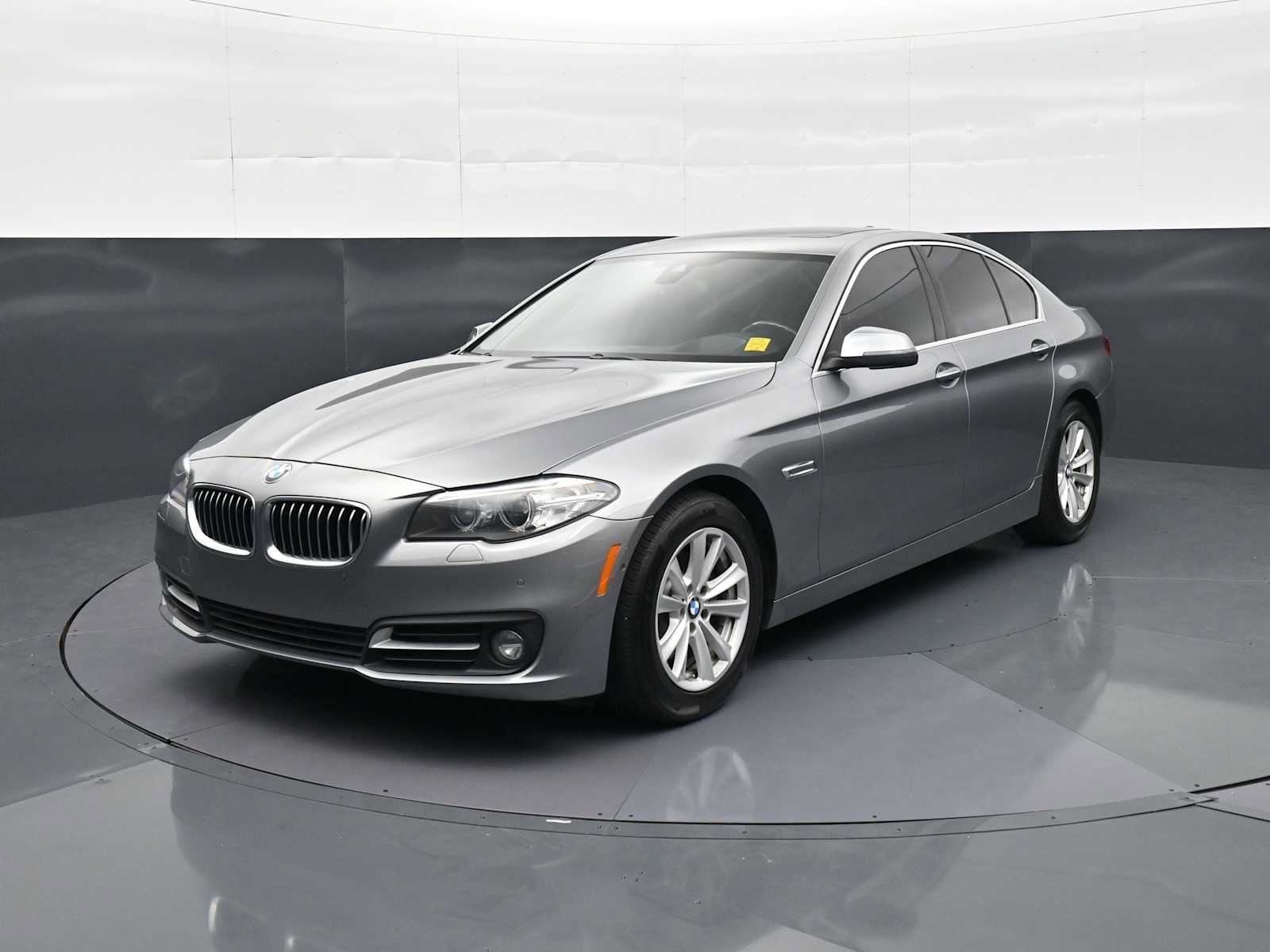 Used 2015 BMW 528i Sedan RWD video 1