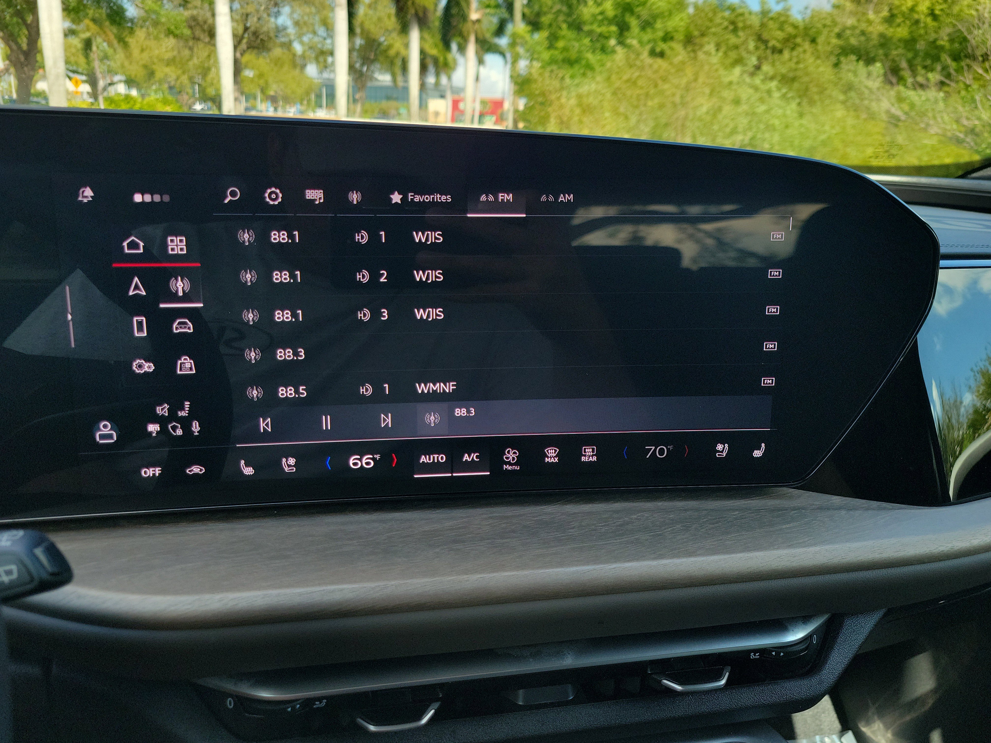 Certified 2025 Audi Q5 Premium Plus w/ Premium Plus image 24