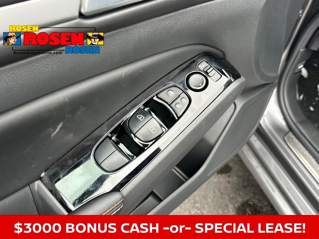 New 2025 Nissan Altima 2.5 SR w/ SR Premium Package image 11