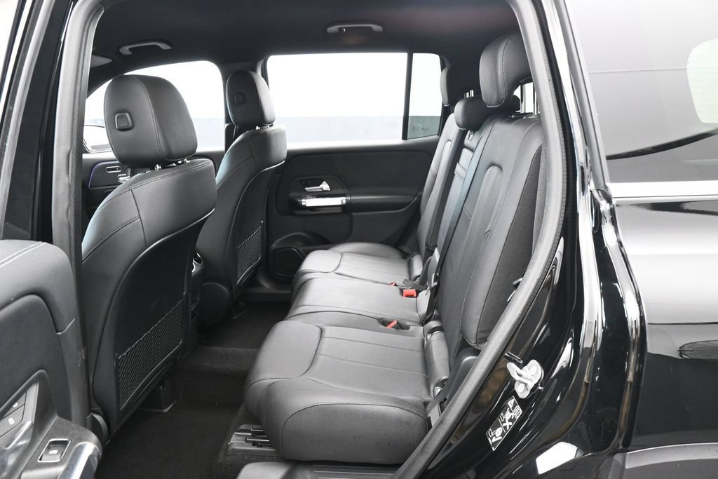 Used 2025 Mercedes-Benz GLB 250 image 32