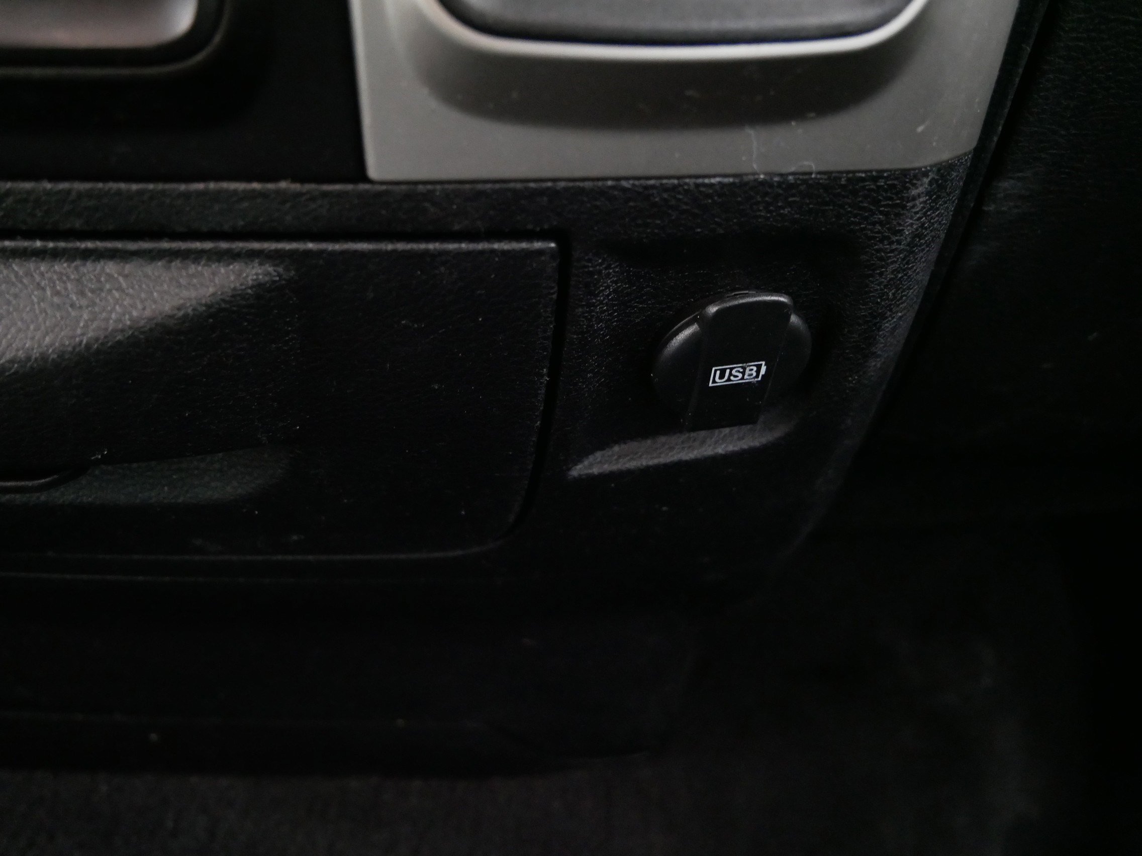 Used 2016 RAM 1500 Classic SLT image 31