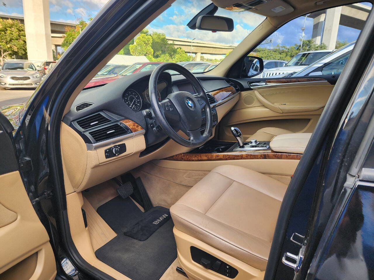 Used 2008 BMW X5 3.0si image 32