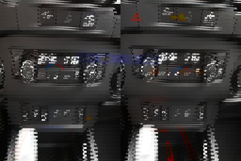 Used 2023 Nissan Frontier PRO-4X w/ Pro Convenience Package image 29