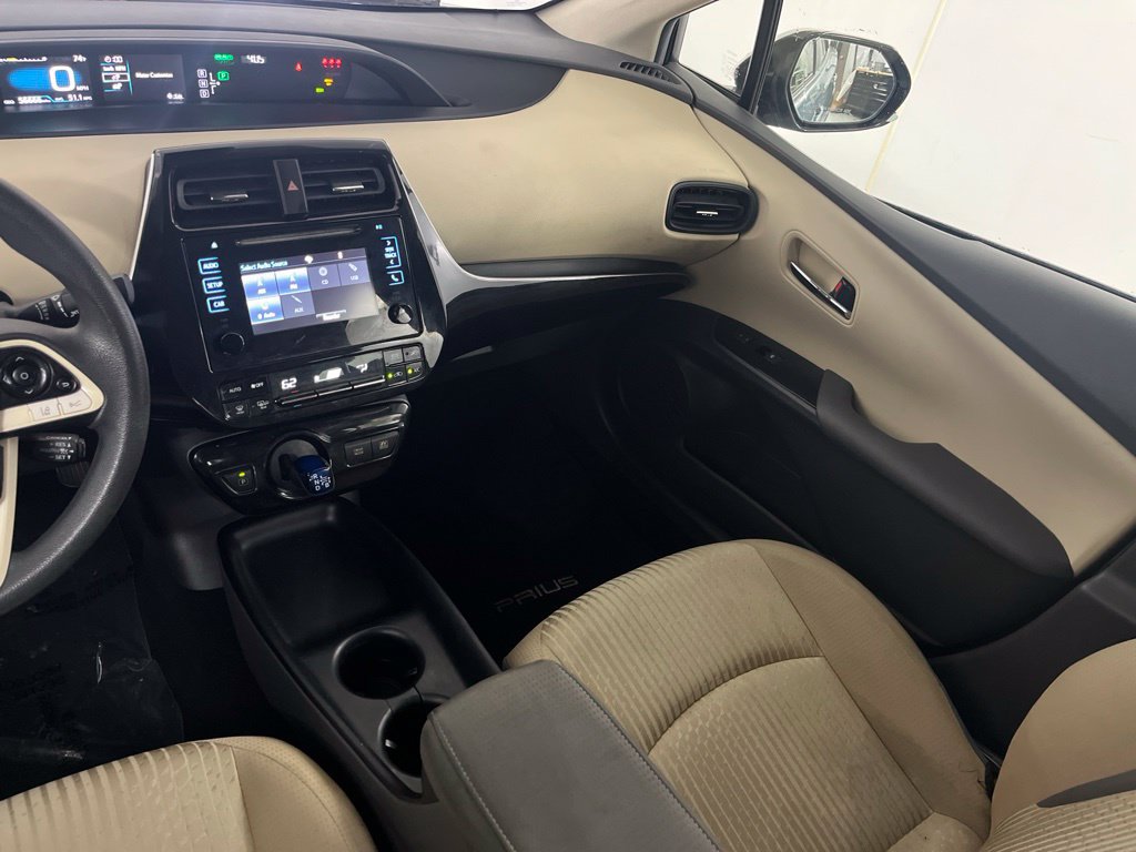 Used 2018 Toyota Prius Two w/ Prius Two Safety Plus Package FWD image 33