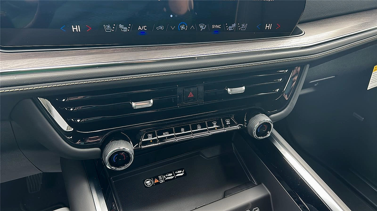 New 2026 Chevrolet Tahoe Premier AWD/4WD image 15