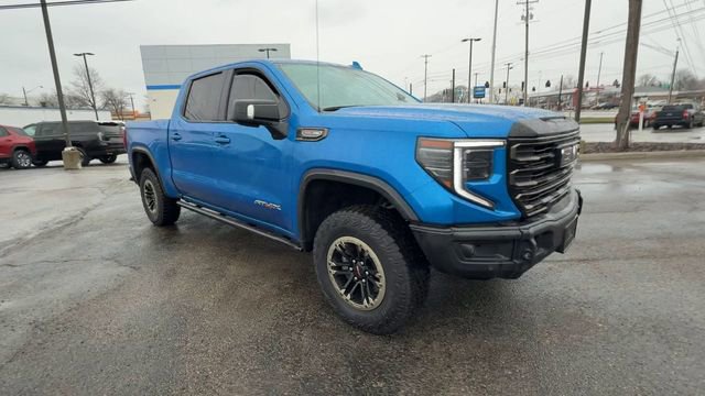 Used 2024 GMC Sierra 1500 AT4X image 2