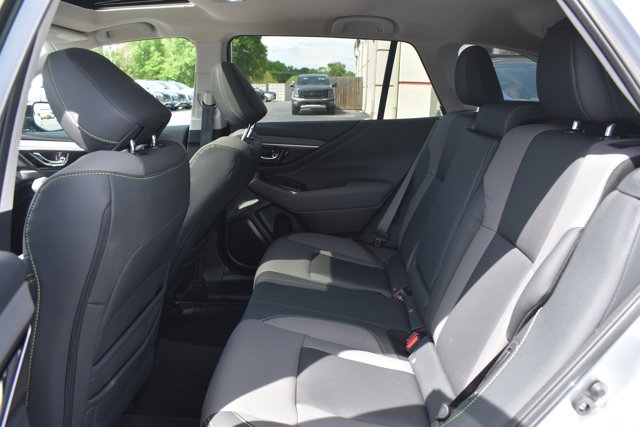 Used 2024 Subaru Outback Onyx Edition AWD/4WD image 16