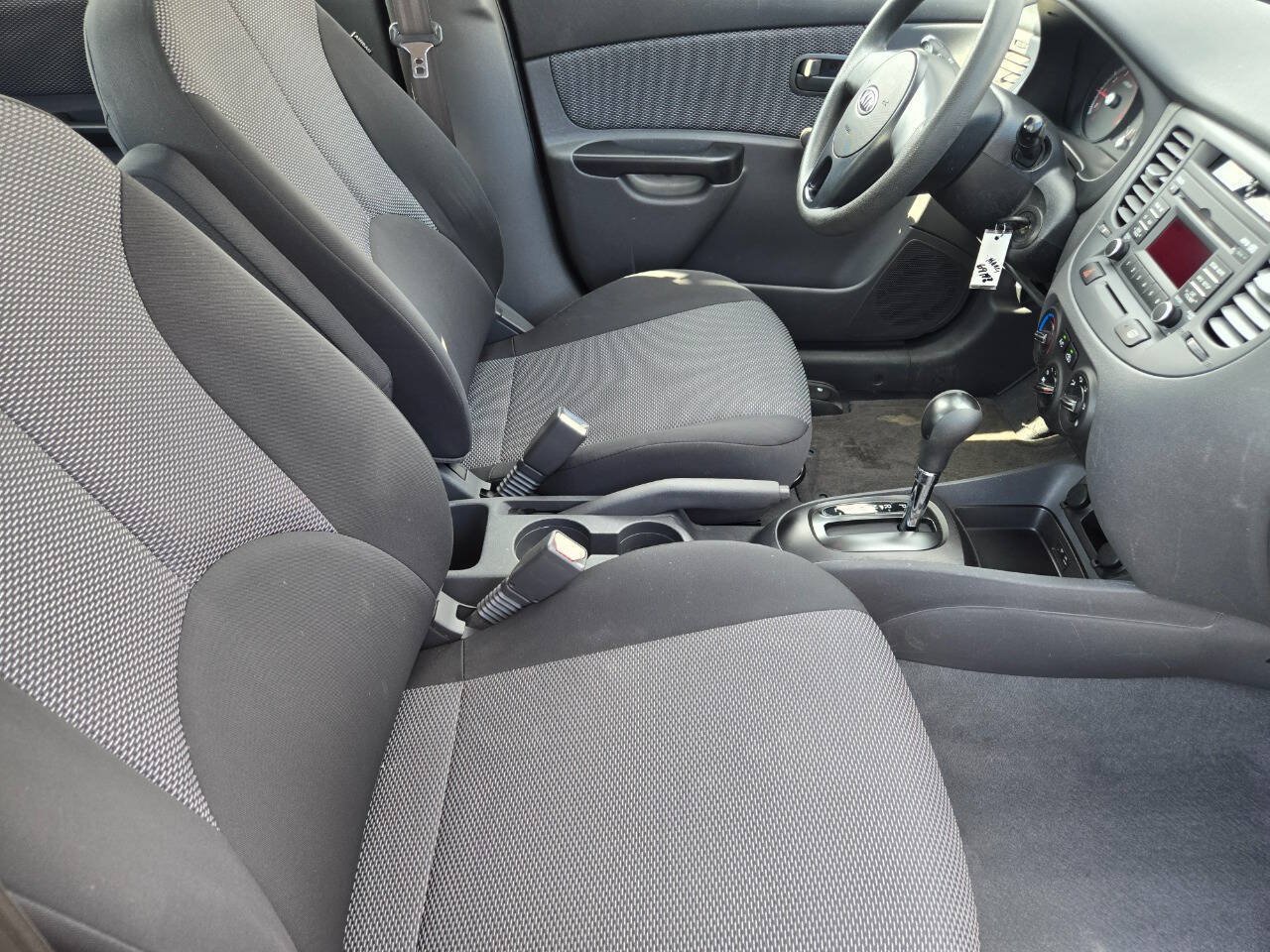 Used 2010 Kia Rio5 FWD image 26