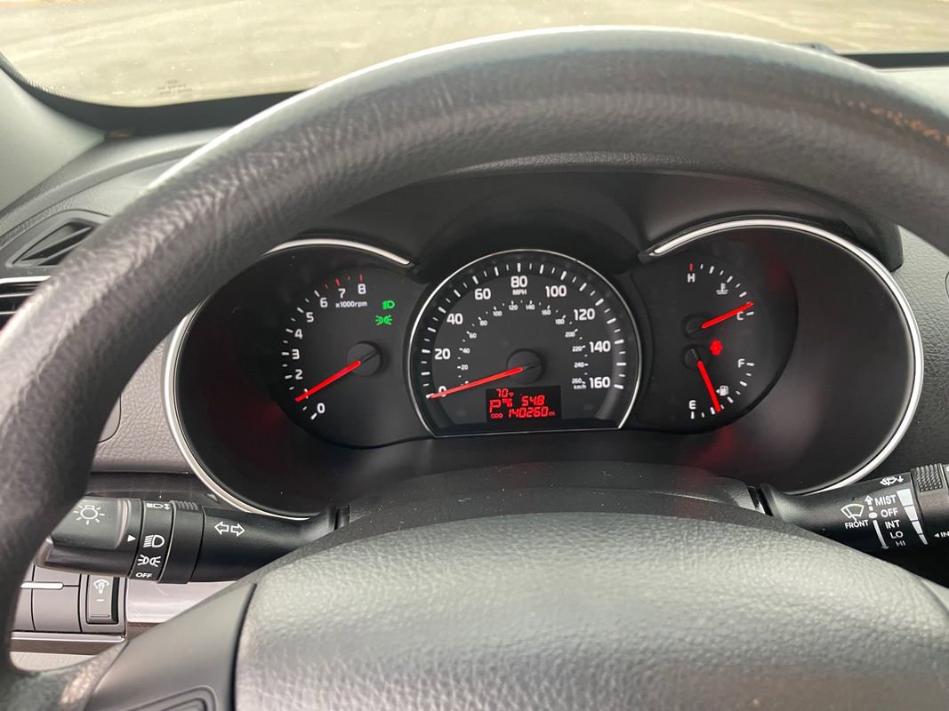 Used 2015 Kia Sorento LX image 25