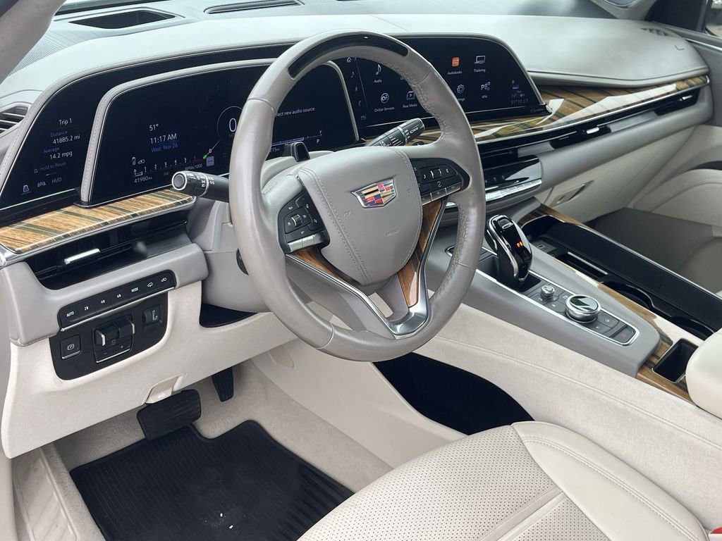 Used 2022 Cadillac Escalade ESV Premium Luxury Platinum w/ Heavy-Duty Trailer Package image 2