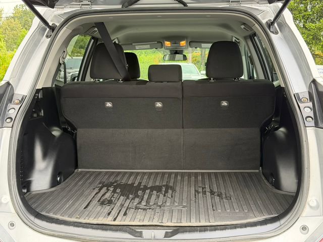 Used 2017 Toyota RAV4 LE w/ All Weather Liner Package AWD/4WD image 27