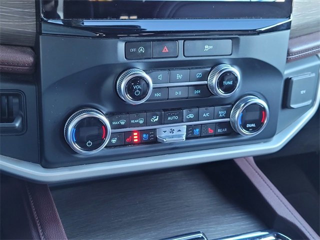 Used 2024 Ford Expedition Max Limited image 11