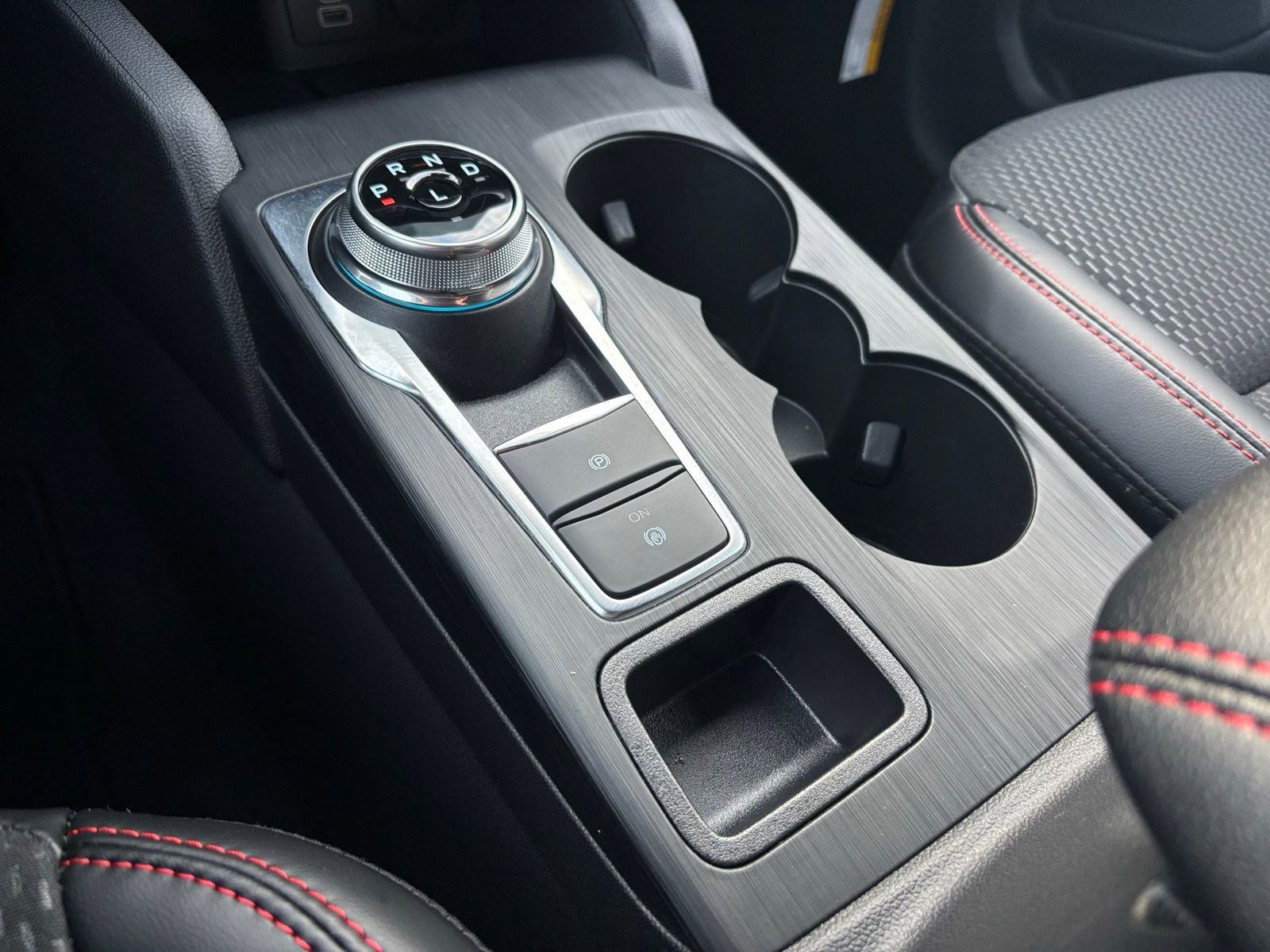 New 2026 Ford Escape ST-Line w/ Tech Pack #1 FWD image 23