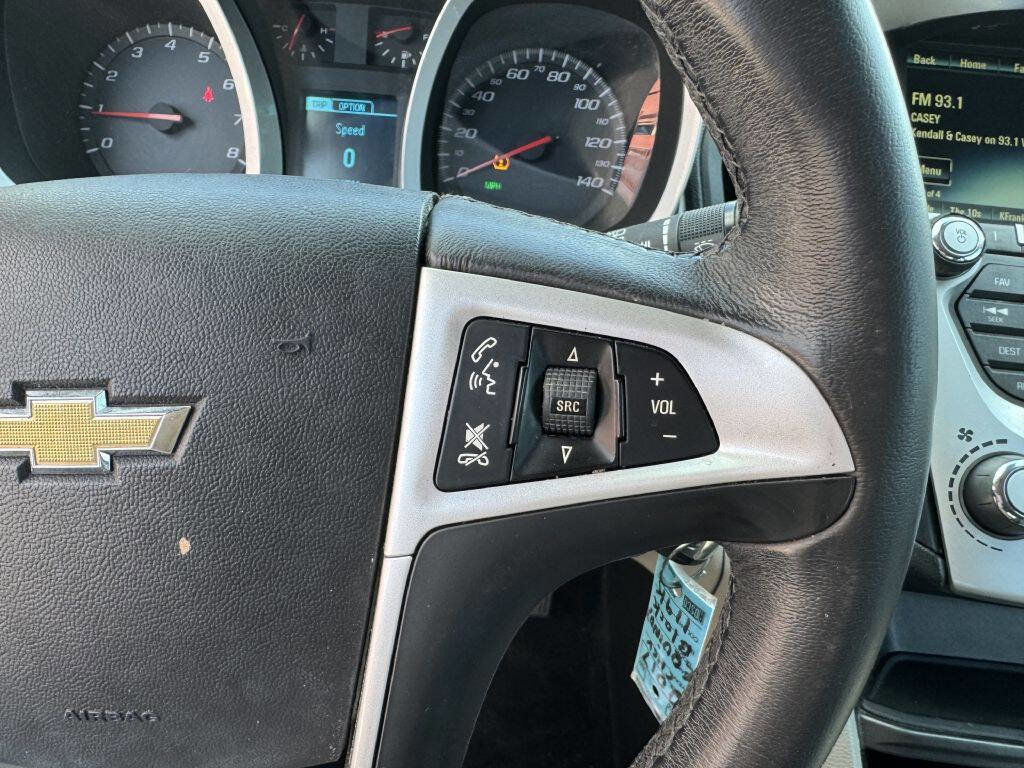 Used 2017 Chevrolet Equinox LT w/ Convenience Package image 21