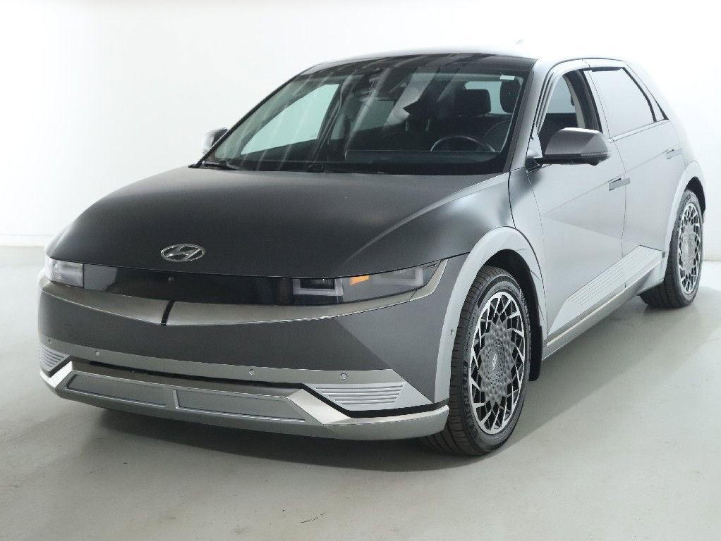 Used 2022 Hyundai Ioniq 5 Limited image 1