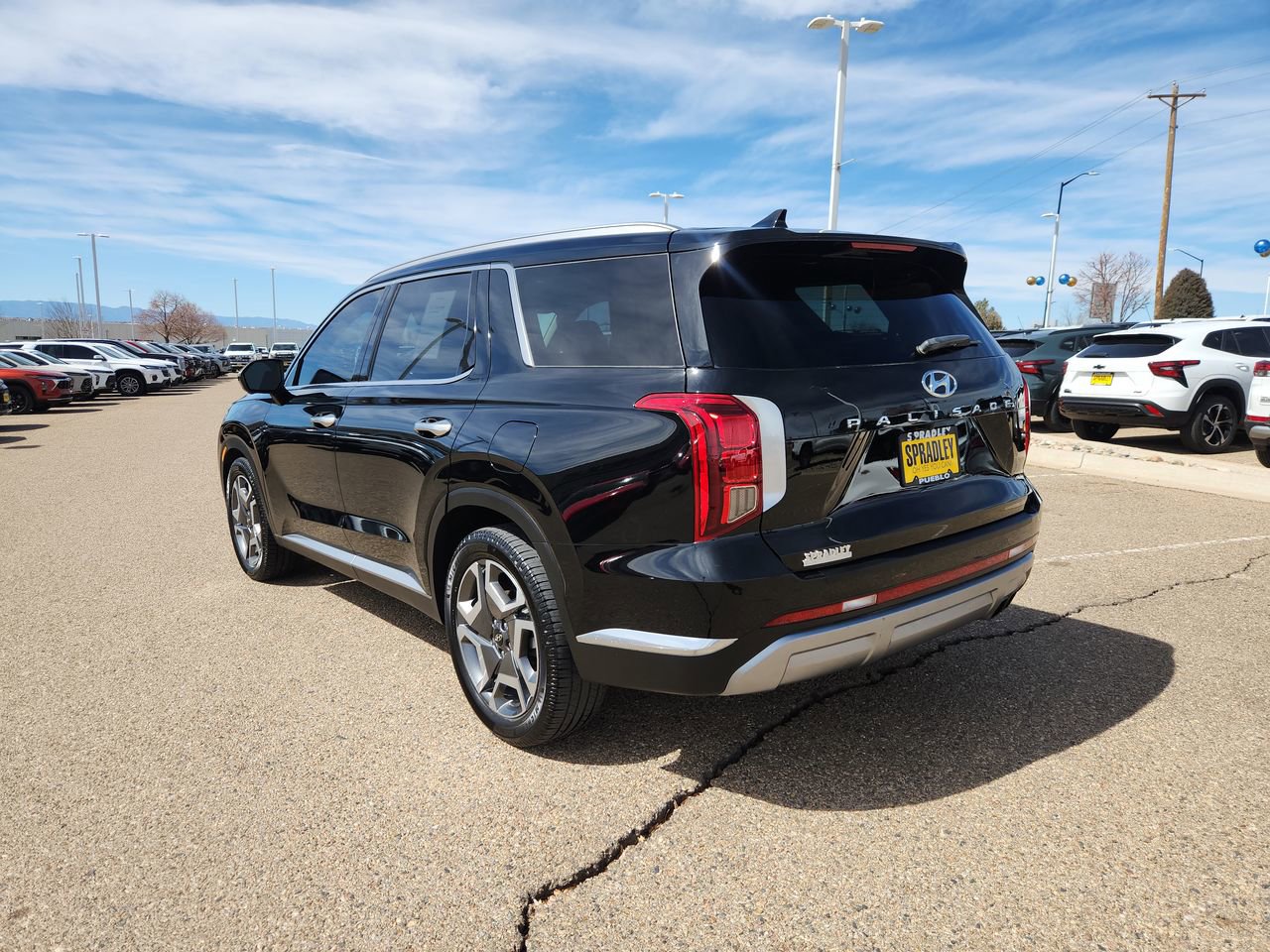 Used 2023 Hyundai Palisade Limited w/ Cargo Package image 6