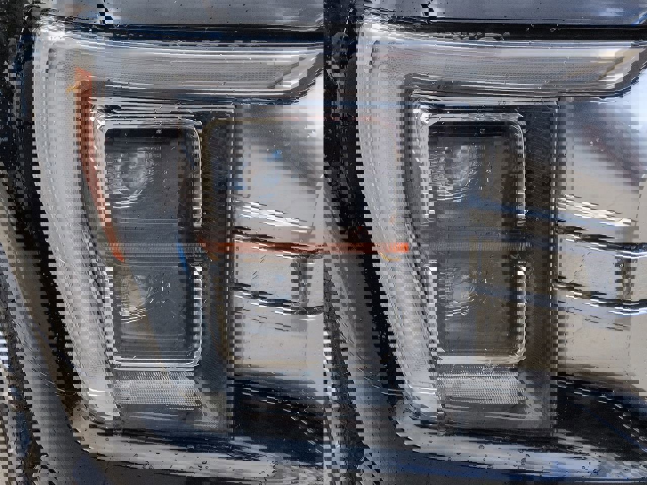 Used 2023 Ford F150 Platinum image 10