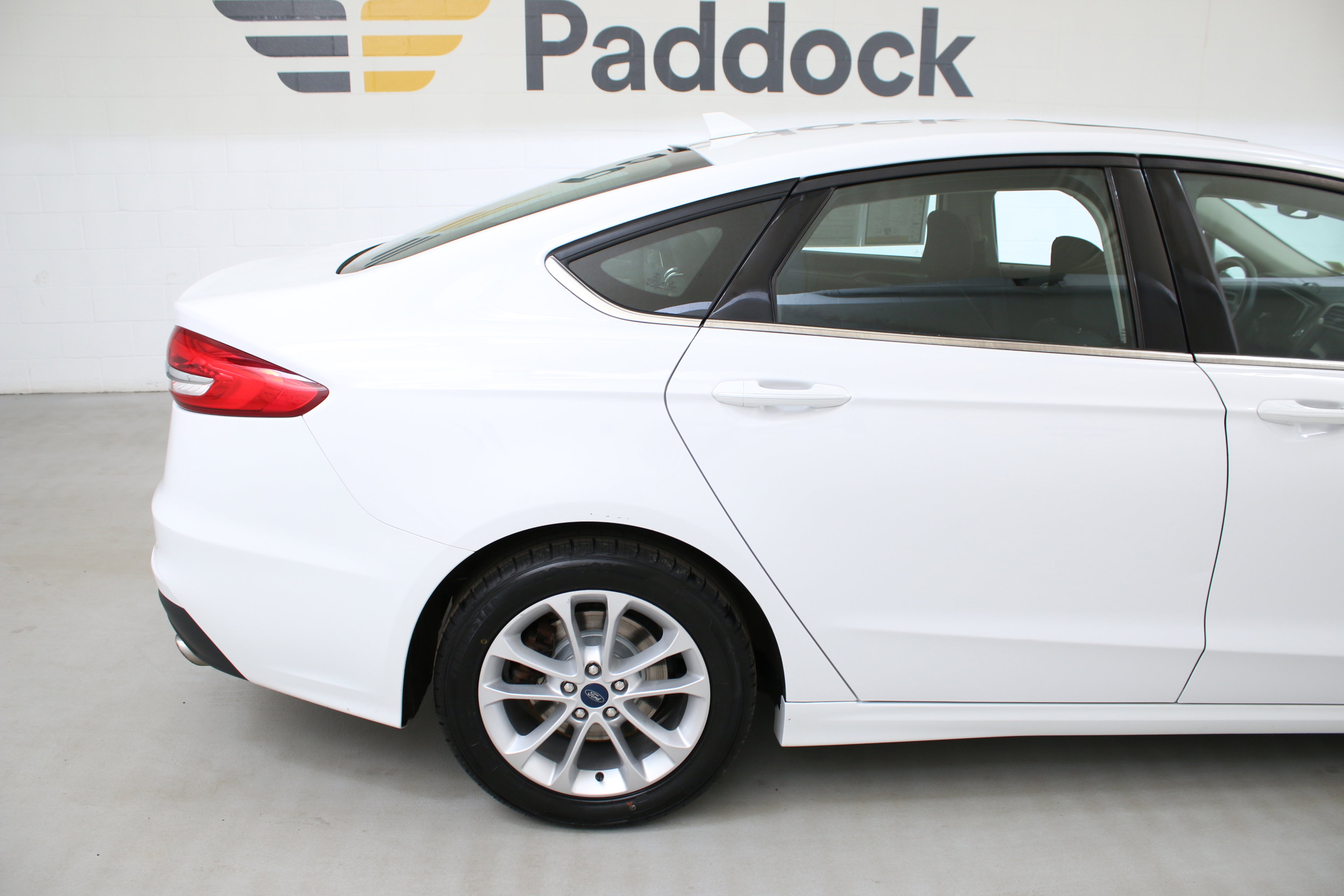 Used 2020 Ford Fusion SE image 10