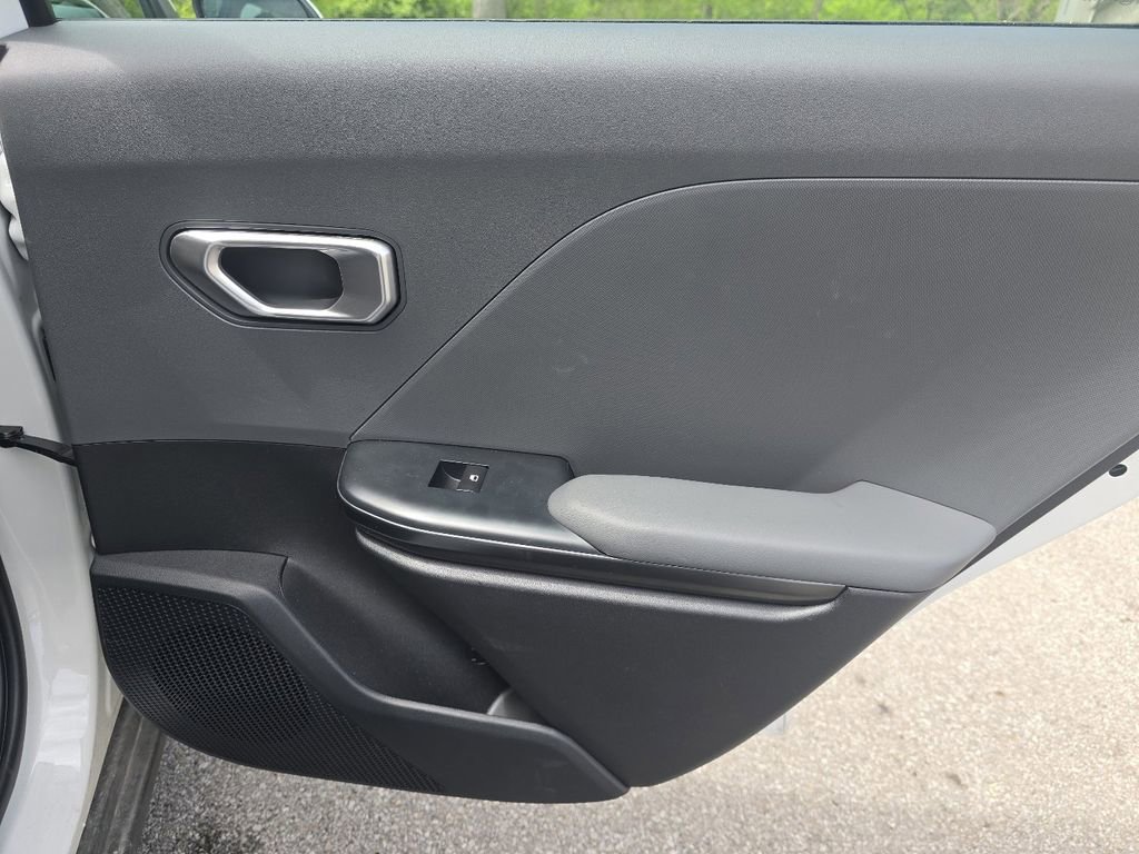 Certified 2025 Kia K4 FWD image 21