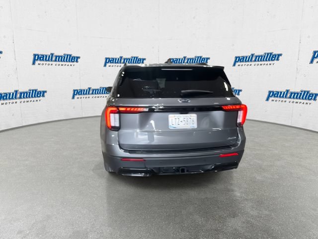 Used 2025 Ford Explorer ST-Line AWD/4WD image 9