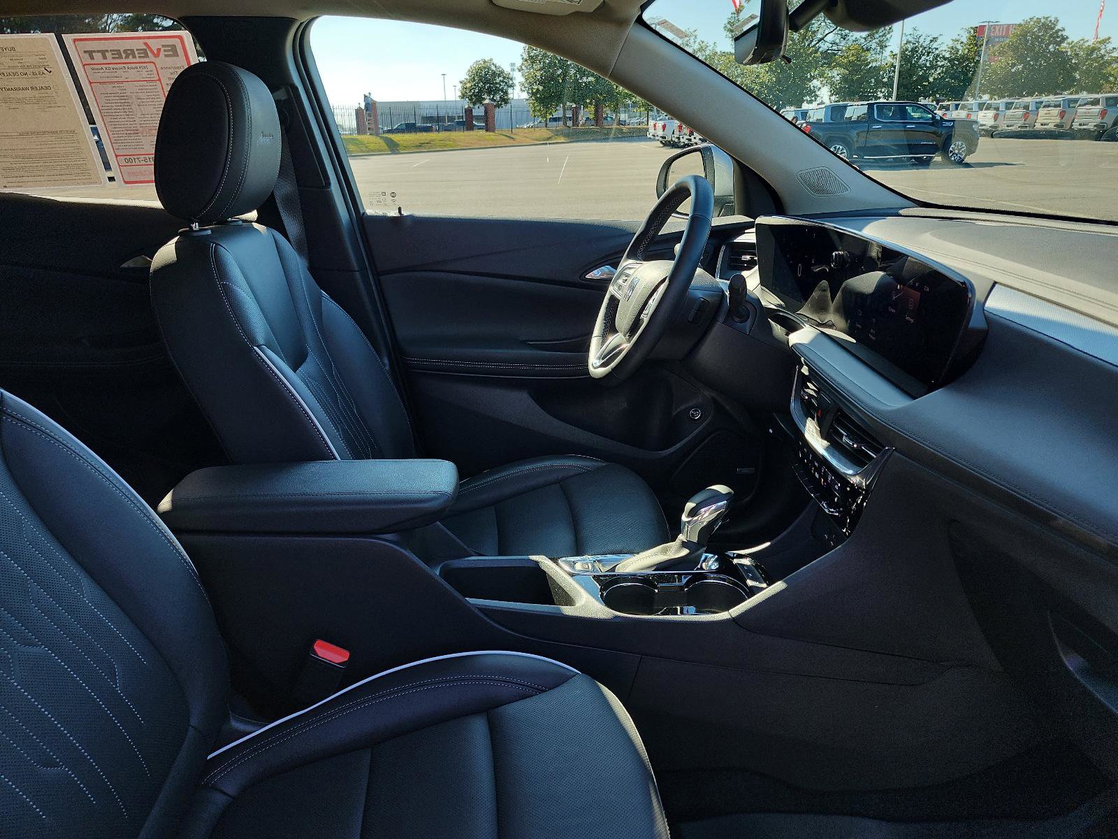 Certified 2025 Buick Encore GX Avenir w/ Avenir Technology Package image 7