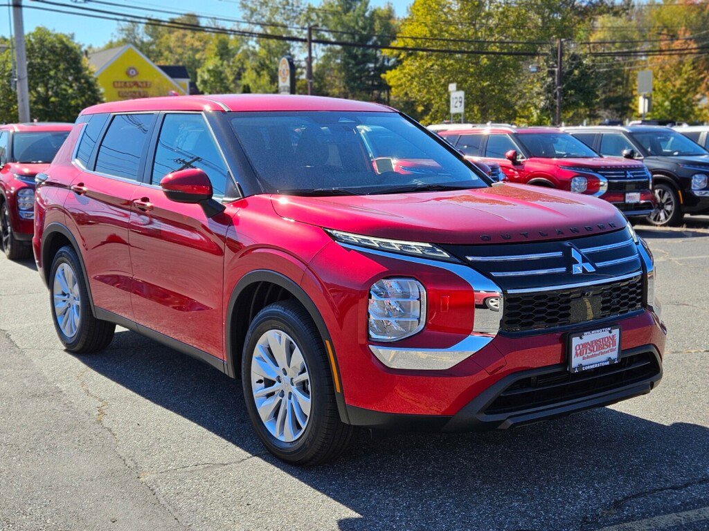 New 2025 Mitsubishi Outlander ES image 7