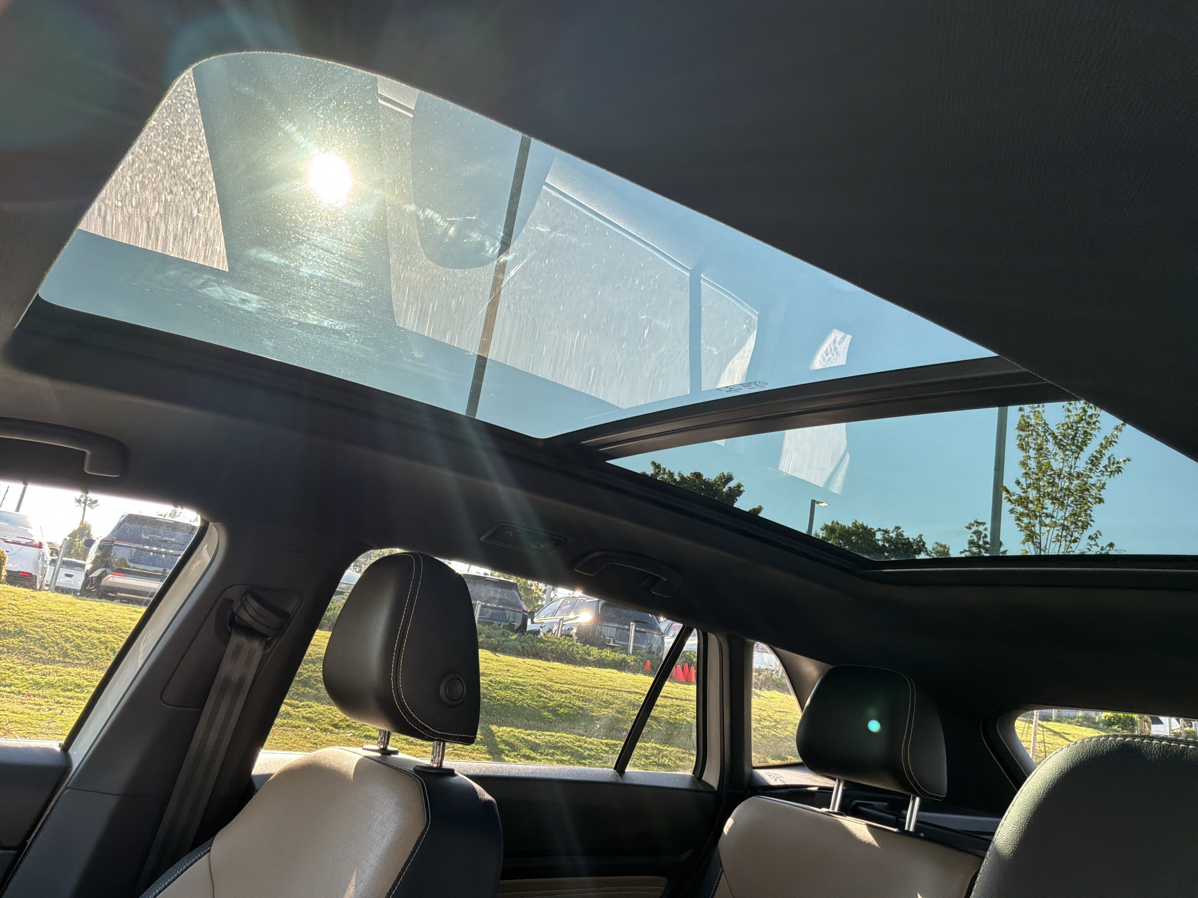 Used 2023 Volkswagen Atlas Cross Sport SE w/ Panoramic Sunroof Package AWD/4WD image 28