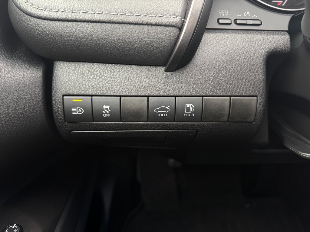 Used 2021 Toyota Camry SE image 13