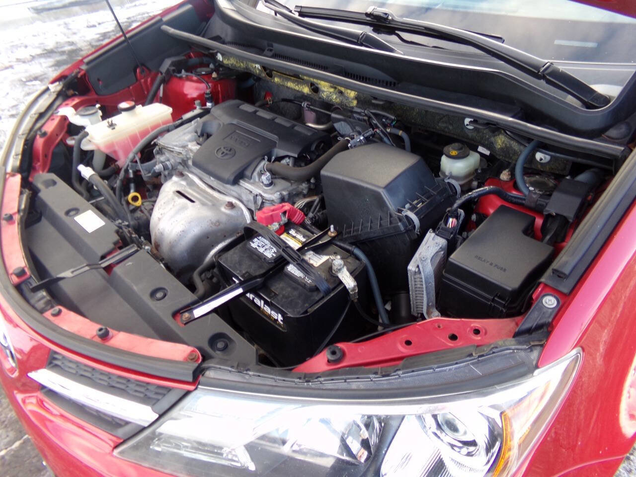 Used 2015 Toyota RAV4 XLE w/ Outdoor Package AWD/4WD image 33