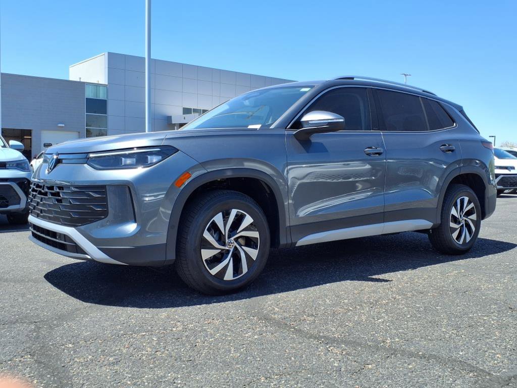 New 2025 Volkswagen Tiguan S image 3