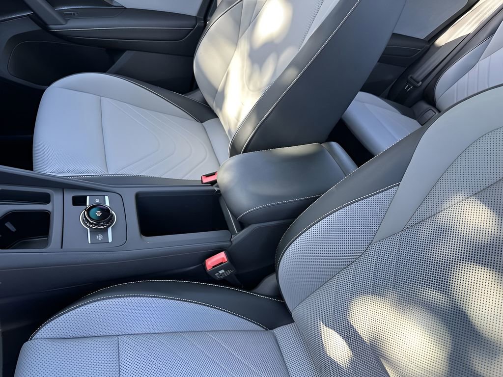 New 2026 Volkswagen Tiguan SE R-Line image 21