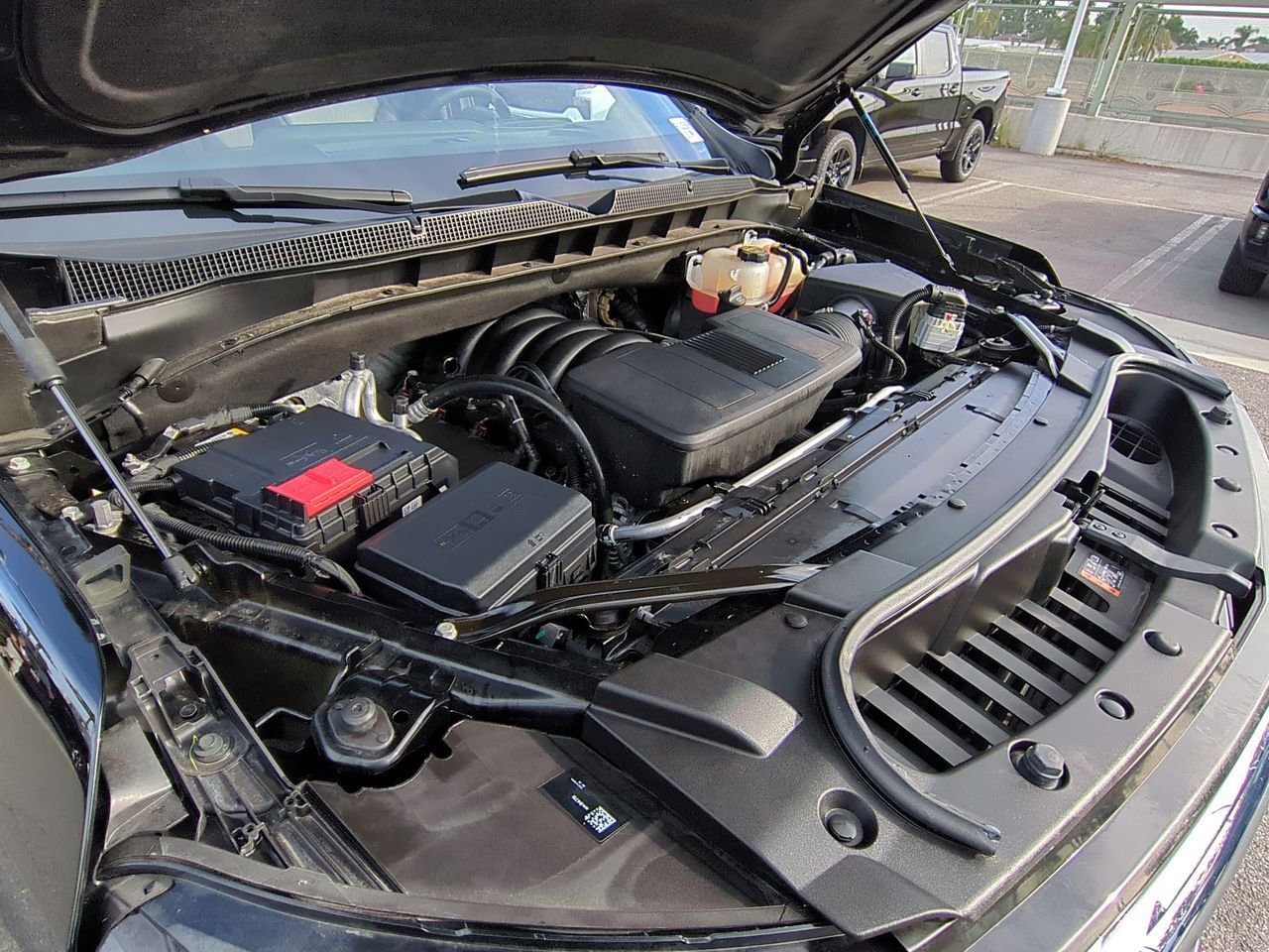 Certified 2025 Chevrolet Tahoe LT AWD/4WD image 29