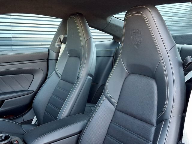 Certified 2025 Porsche 911 Carrera 4 GTS AWD/4WD image 5