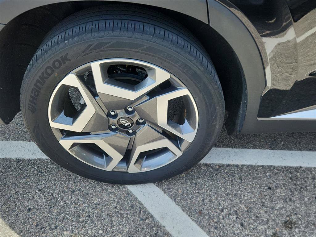 Used 2023 Hyundai Palisade Limited AWD/4WD image 3