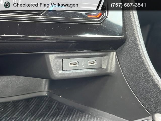 Used 2025 Volkswagen Jetta Sport FWD image 38