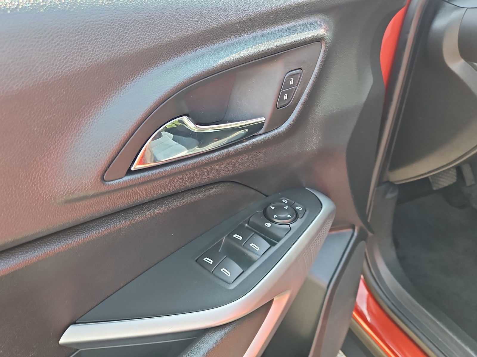 Certified 2024 Chevrolet Trax LS w/ LS Convenience Package image 18