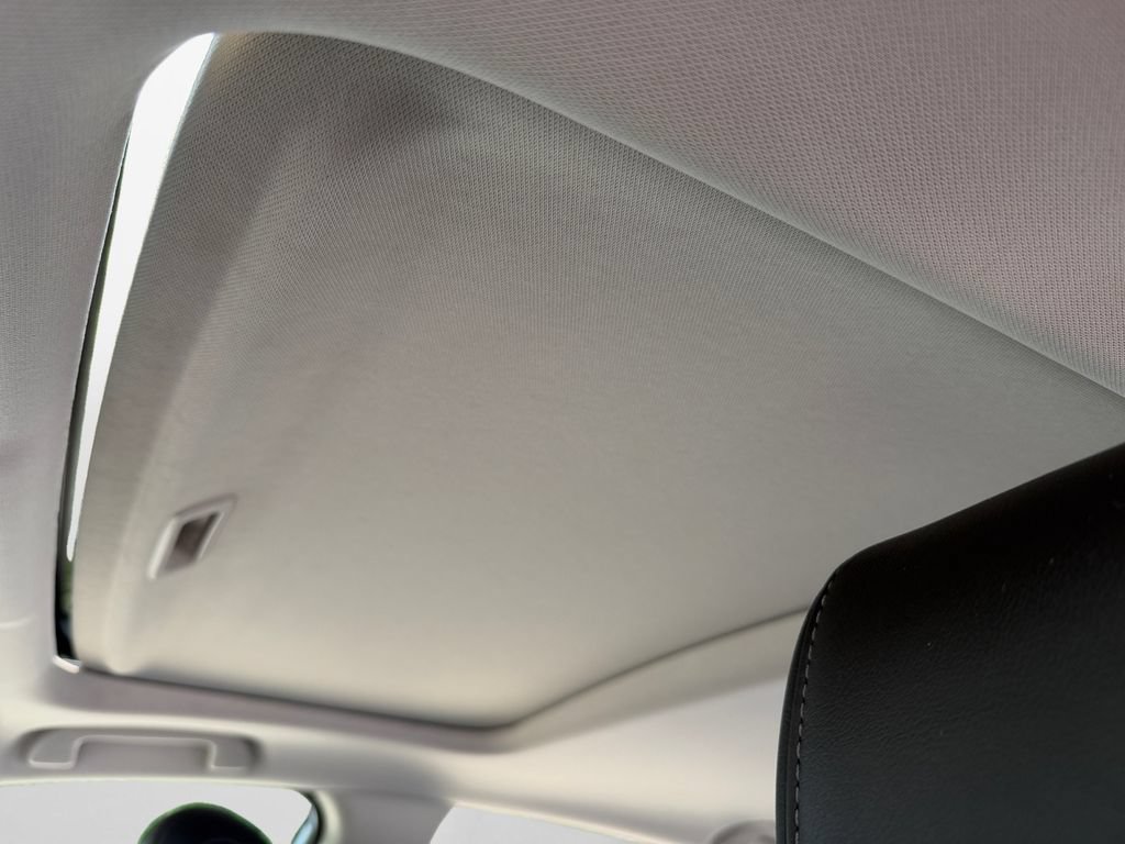 Used 2021 Honda Insight Touring image 21