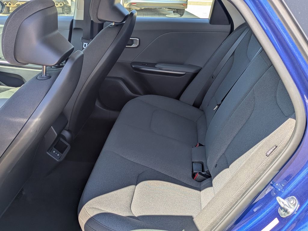 Used 2025 Kia K4 FWD image 9