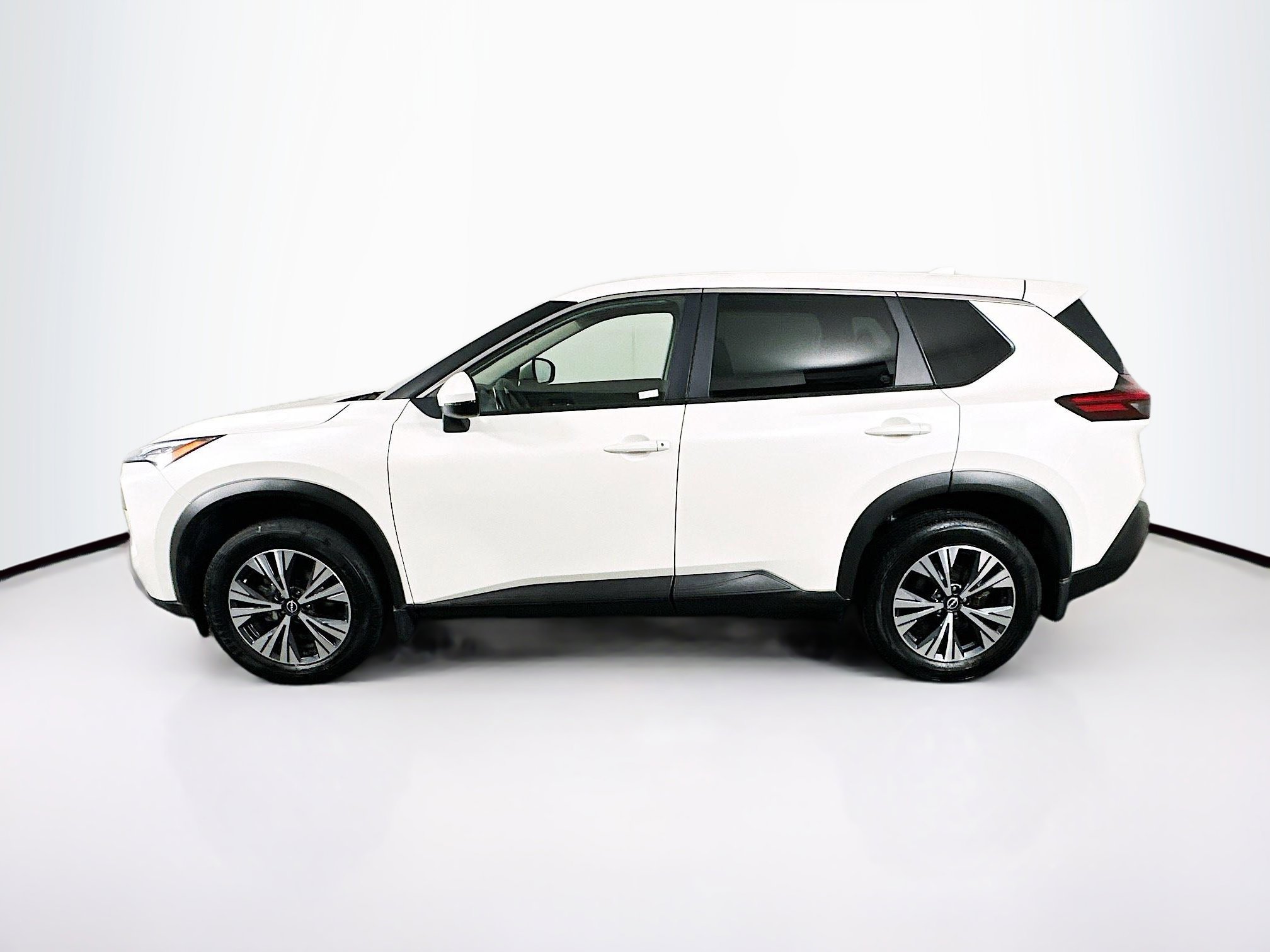 Used 2023 Nissan Rogue SV AWD/4WD image 4
